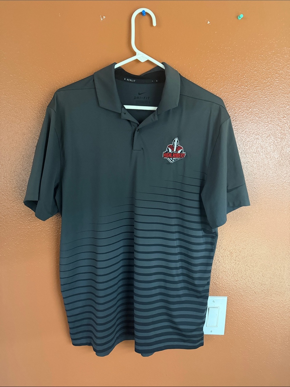 Mens medium Nike fri fit polo performance